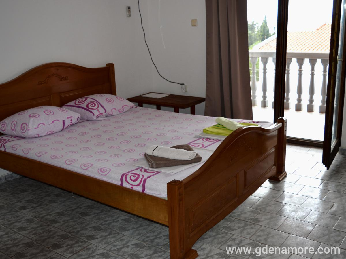 Apartmani Beranka, privatni smeštaj u mestu Dobre Vode, Crna Gora - DSC_0730